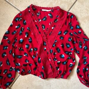 Lace and leopard red shirt mi Ami xs
